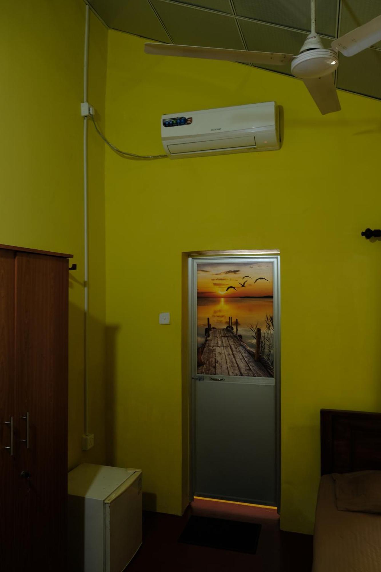 Menaka Homestay Tangalle Exterior foto